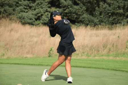 Van Dort leads Minot women after first round